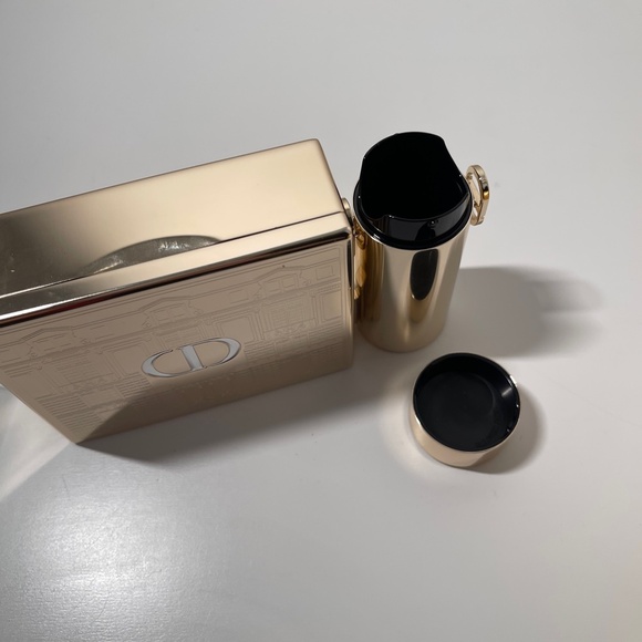 DIOR ROUGE Gold Minaudiere Pouch Clutch Handbag LIMITED EDITION 2021 Christmas - Picture 10 of 10